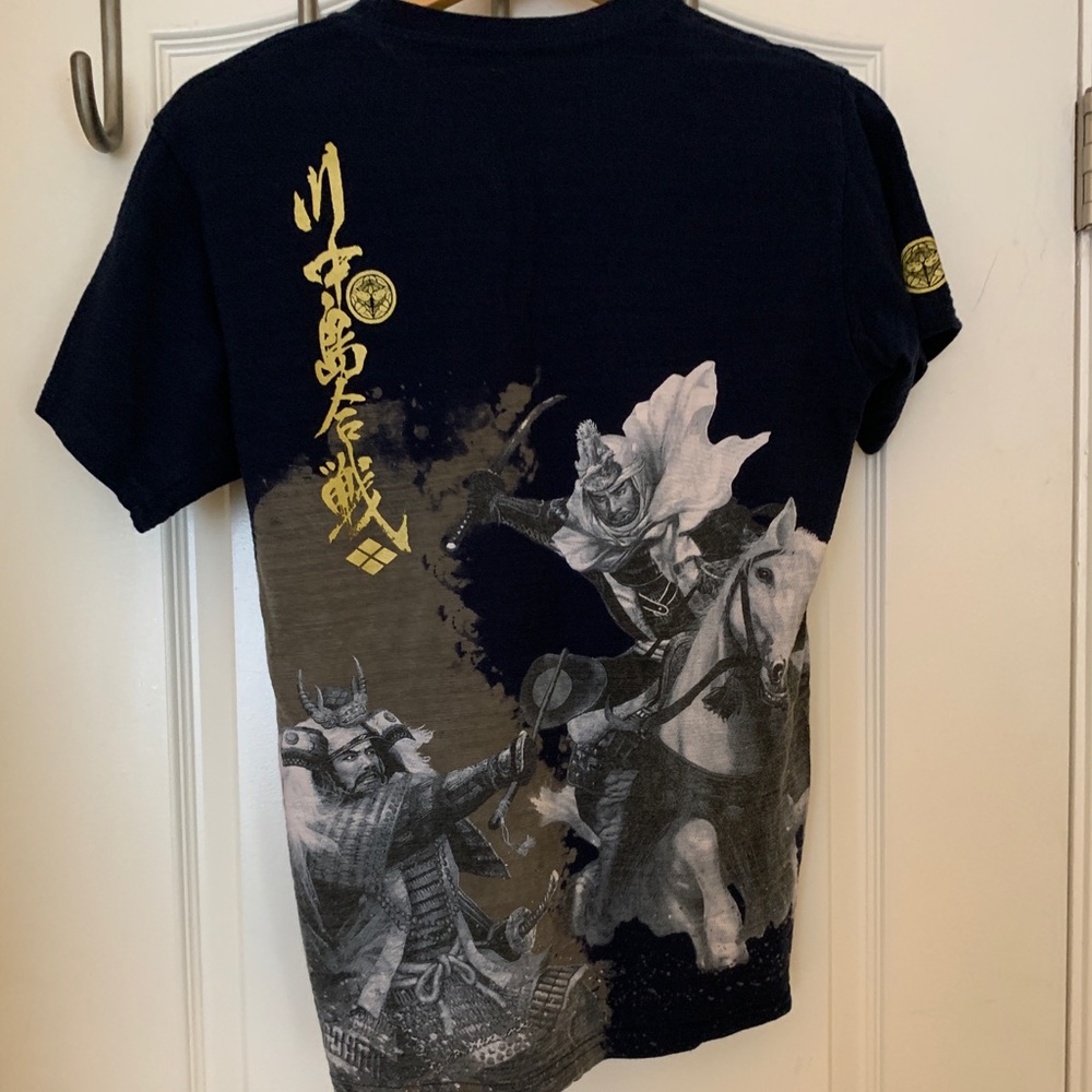 UNIQLO. Limited edition. Japanese art tee shirt.